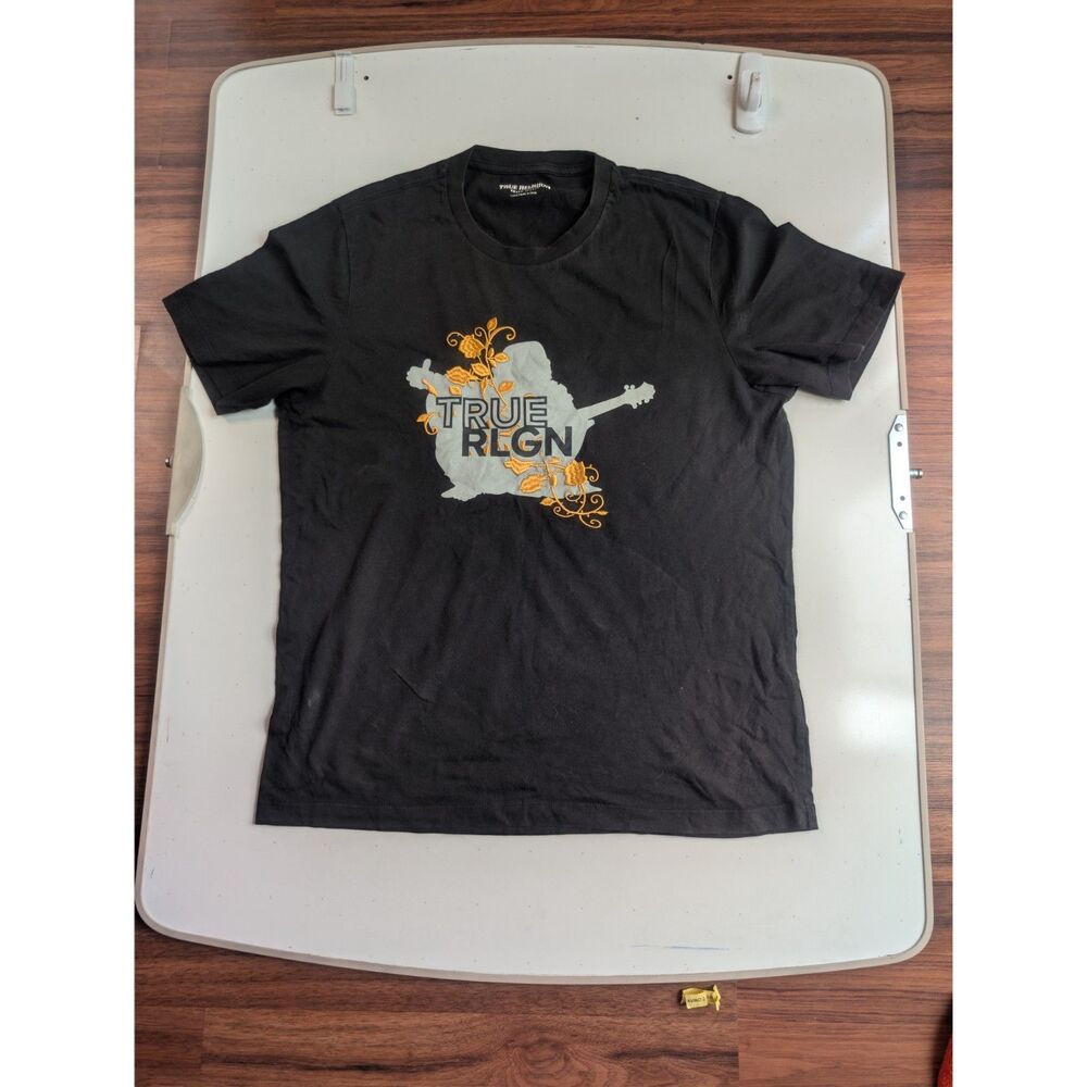 True Religion Men's Large Vines Guitar Buddha Graphic T-Shirt Black